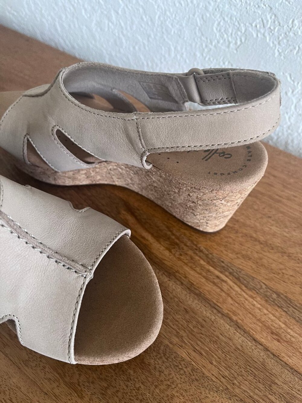 NEW! Clarks Collection Annadel Bari Sand/Natural Suede Wedge Platform Sandal 6 - Picture 6 of 13